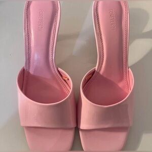Forever 21 Pink kitten heels 💕